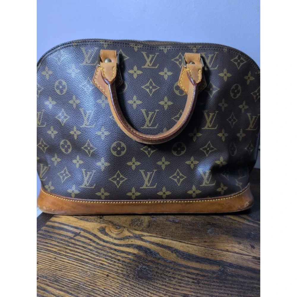 Louis Vuitton Alma PM Monogram Canvas Leather Vintage Bag‎ Brown Vintage